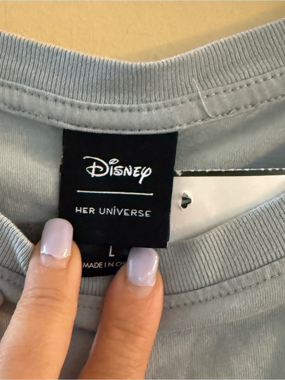 BoxLunch exclusive Disney Frozen Elsa Portrait Split-Dye t-shirt, women’s L - Picture 5 of 6